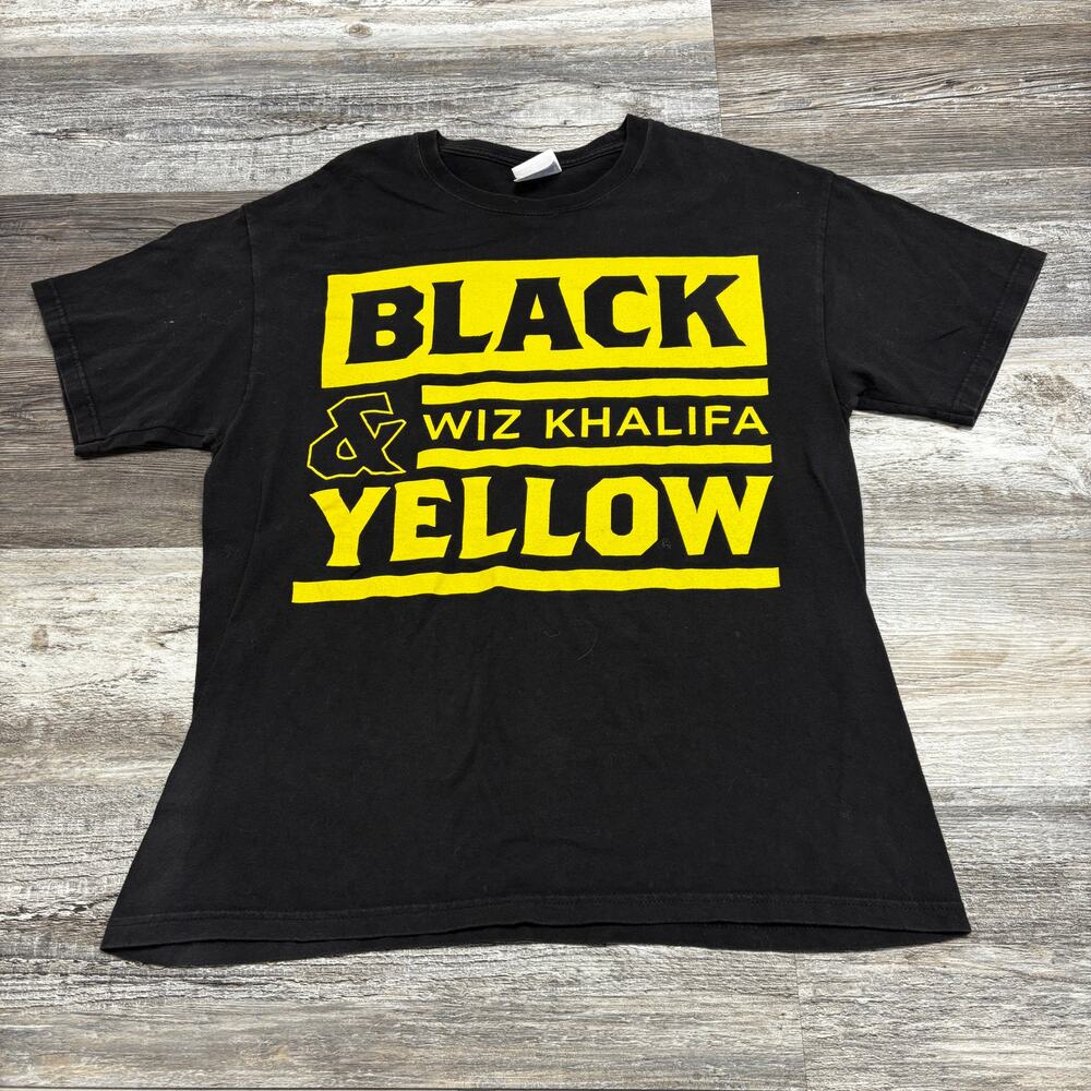 Vintage 2000s Wiz Khalifa Black & Yellow Hanes Mens M Concert Rap Music T-Shirt